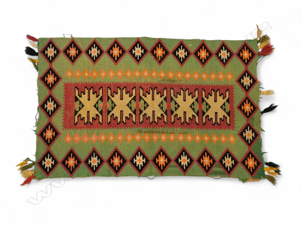Wool soumac rug fragment, Image 1++